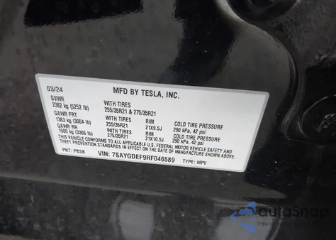 2024 Tesla Model Y Performance Dual Motor All-Wheel Drive z USA, uszkodzony, nr VIN 7SAYGDEF9RF046589